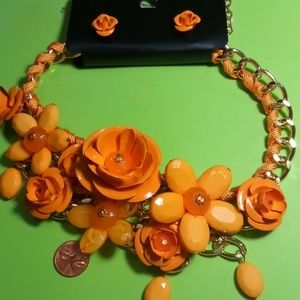 Jewelry set necklace and earrings